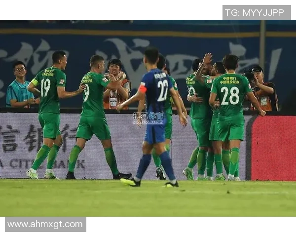 国安苏宁激战正酣精彩比赛直播全程回顾与精彩瞬间分析 国安苏宁激战正酣精彩比赛直播全程回顾与精彩瞬间分析