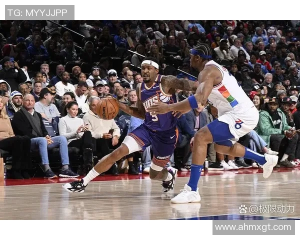 76人对决热火激战正酣球迷期待精彩瞬间与绝佳表现