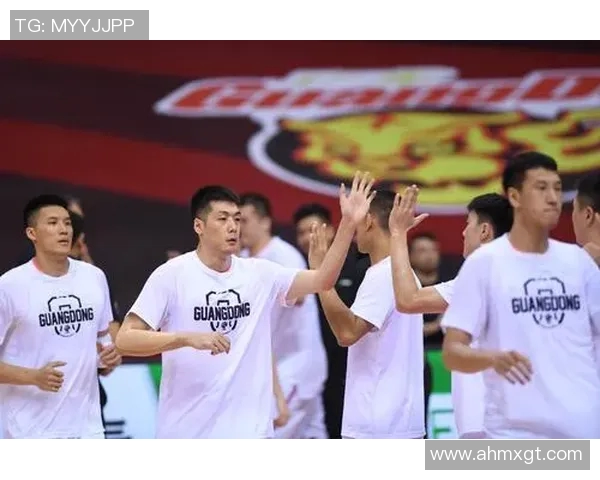 东莞银行队与广东队激战正酣谁能在这场对决中笑到最后