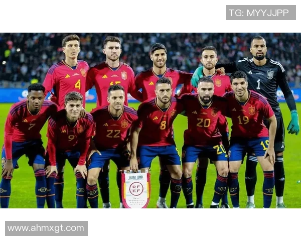 木里斯与西班牙中央队的精彩对决揭示足球战术与团队合作的魅力