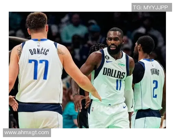 欧文与小哈达威的精彩对决谁能在NBA赛场上笑到最后