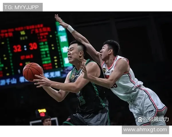 2014年CBA季后赛辽宁队与山西队激战回顾与精彩瞬间分析