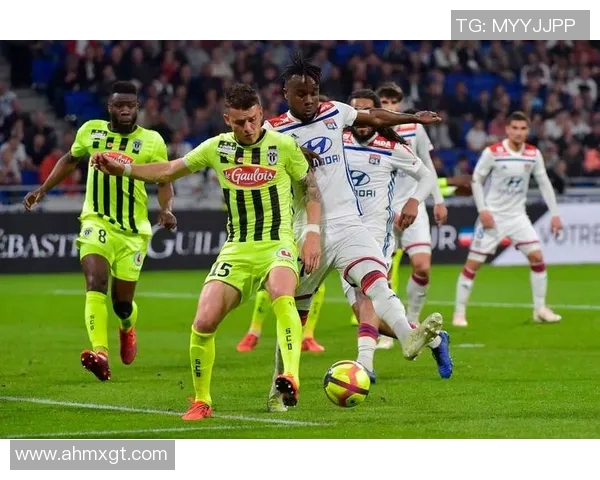 曼城与里昂精彩对决在线直播全程回顾与赛后分析